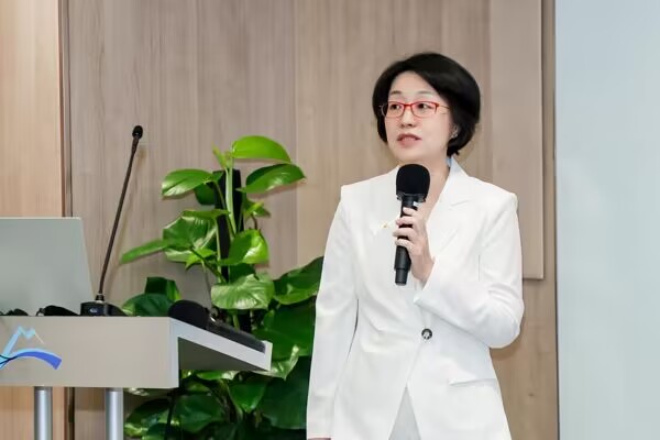 深耕XR领域 展现沉浸式VR虚拟体验生态活力，HTC VIVE亮相上交会