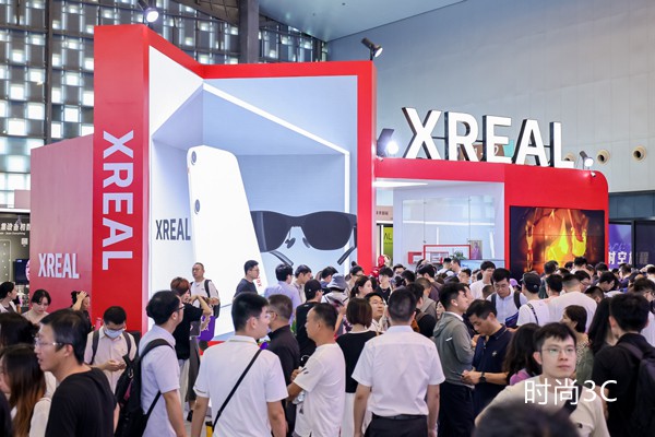 现场直击WAIC 2024！XREAL携多款空间计算产品火爆亮相